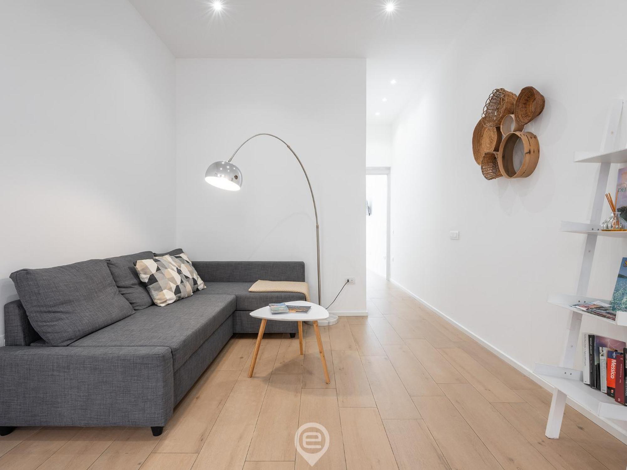 White Dream Apartment *